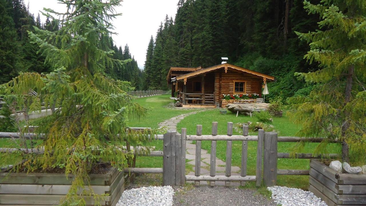 Almnest In Hochfuegen Mit Privat Spa Eksteriør bilde